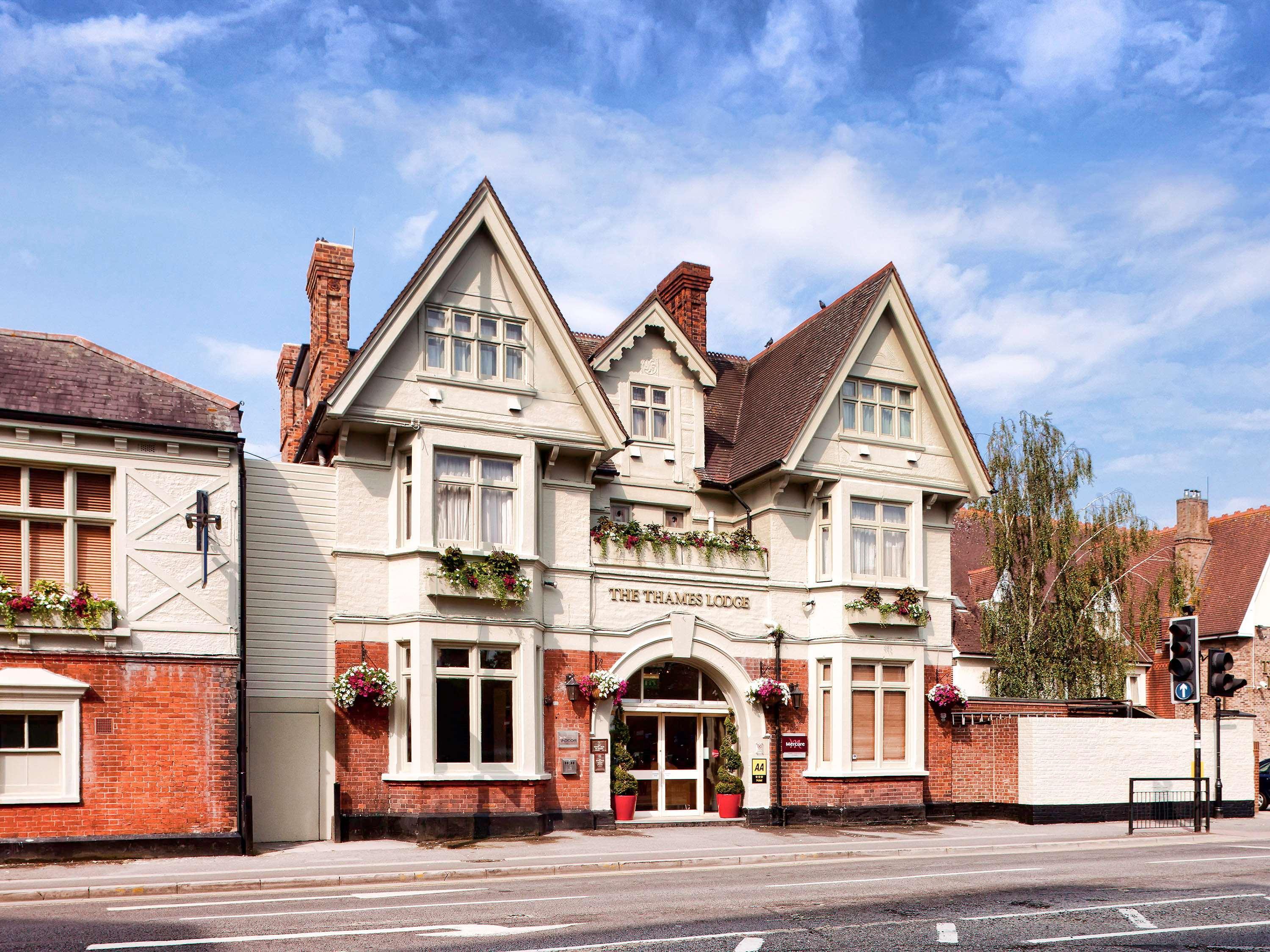 Mercure London Staines-Upon-Thames Hotel Exterior photo